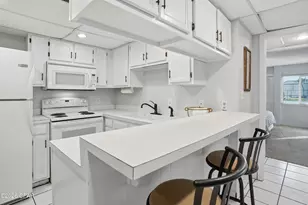 8727 Thomas Dr, Panama City Beach, FL 32408 - Photo 10