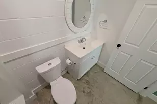 13733 Windsor Ave, Youngstown, FL 32466 - Photo 12