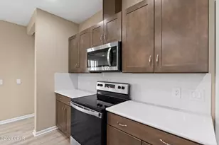 8674 Tropics Ave, Panama City Beach, FL 32413 - Photo 14
