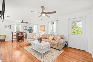 197 Palm Breeze Way, Port Saint Joe, FL 32456 - Photo 2
