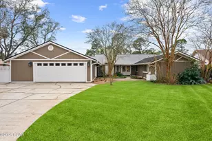 916 Cobia Dr, Panama City, FL 32408 - Photo 1