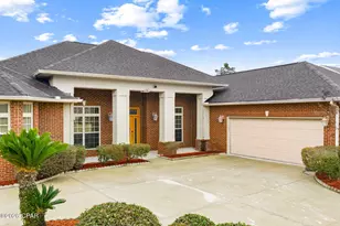 140 Cottonwood Cir, Lynn Haven, FL 32444 - Photo 4