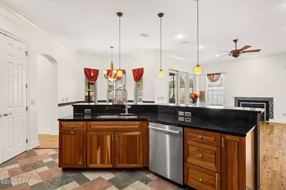 140 Cottonwood Circle, Lynn Haven, FL 32444 - Photo 32