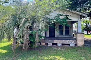 5295 Brown St, Graceville, FL 32440 - Photo 12