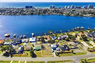 6401 N Lagoon Dr, Panama City Beach, FL 32408 - Photo 1