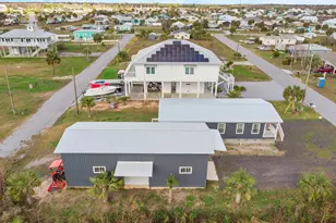 201 8th St, Mexico Beach, FL 32456 - Photo 4