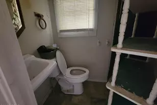 1352 Watts Ave, Chipley, FL 32428 - Photo 10