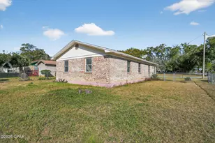 1101 W Jordan St, Pensacola, FL 32501 - Photo 10