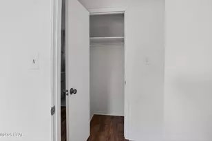 1101 W Jordan St, Pensacola, FL 32501 - Photo 32