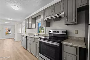 206 E 2nd Ct, Panama City, FL 32401 - Photo 12