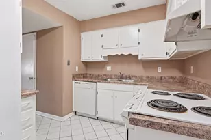 3902 Solano Rd, Panama City, FL 32405 - Photo 6