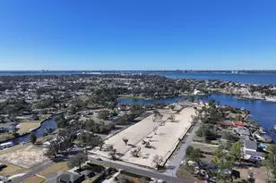 2913 W 27th Ct, Panama City, FL 32405 - Photo 4