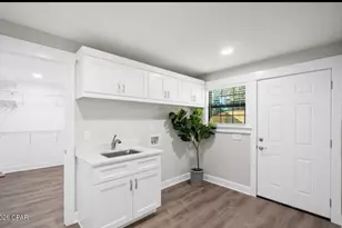 708 Venetian Way, Panama City, FL 32405 - Photo 16