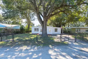 3730 E 8th Ct, Panama City, FL 32401 - Photo 2