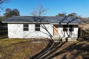 711 N Cotton St, Bonifay, FL 32425 - Photo 16