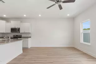 203 Ellery Ln, Panama City Beach, FL 32413 - Photo 10