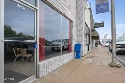 20737 Central Avenue, Blountstown, FL 32424 - Photo 4