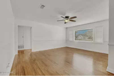 210 N Cove Boulevard, Panama City, FL 32401 - Photo 10