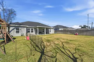 705 W 8th St, Lynn Haven, FL 32444 - Photo 28