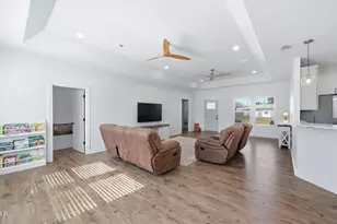 705 W 8th St, Lynn Haven, FL 32444 - Photo 6