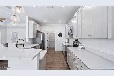 705 W 8th Street, Lynn Haven, FL 32444 - Photo 12