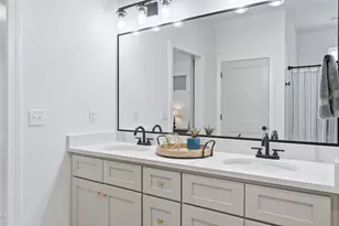 705 W 8th St, Lynn Haven, FL 32444 - Photo 28