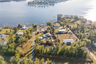 2525 Ellie Ln, Alford, FL 32420 - Photo 4