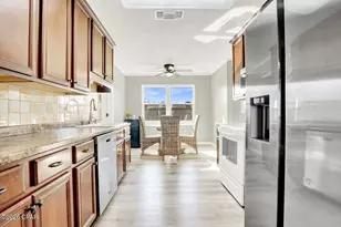 301 Floyd Dr, Lynn Haven, FL 32444 - Photo 14