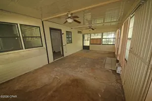 18475 SE 55th Pl, Ocklawaha, FL 32179 - Photo 8