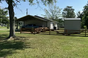 5985 Webb St, Graceville, FL 32440 - Photo 8