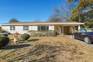 609 Barton Ave, Panama City, FL 32404 - Photo 1