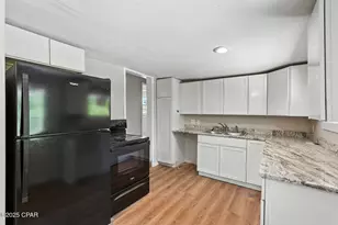 625 E 3rd St, Panama City, FL 32401 - Photo 8