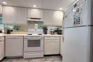 6213 Thomas Dr, Panama City, FL 32408 - Photo 8