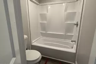 945 Agnes Scott Cir, Panama City, FL 32405 - Photo 10