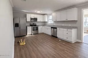 945 Agnes Scott Cir, Panama City, FL 32405 - Photo 4