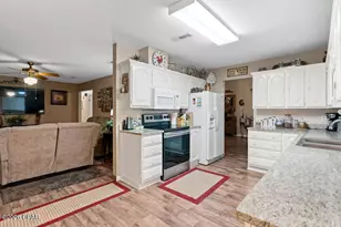 651 E North Ave, Bonifay, FL 32425 - Photo 10