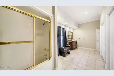 21748 N State Road 71, Altha, FL 32421 - Photo 36