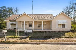 987 7th Ave, Graceville, FL 32440 - Photo 6