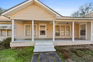 987 7th Ave, Graceville, FL 32440 - Photo 4