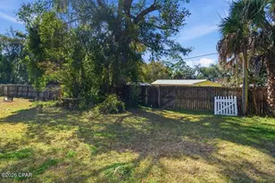 130 Coach Wagoner St, Apalachicola, FL 32320 - Photo 38