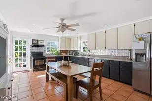 130 Coach Wagoner St, Apalachicola, FL 32320 - Photo 28