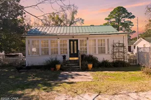 130 Coach Wagoner St, Apalachicola, FL 32320 - Photo 44