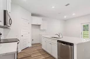 594 Hancock Wy, Panama City Beach, FL 32413 - Photo 4