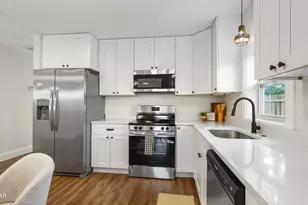 2406 E 16th Ct, Panama City, FL 32405 - Photo 8
