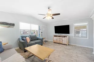 17462 Front Beach Rd, Panama City Beach, FL 32413 - Photo 4