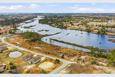 293 Hugh Thomas Drive, Callaway, FL 32404 - Photo 6