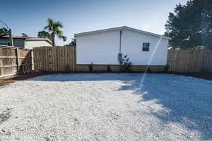 126 N Vestavia St, Panama City Beach, FL 32413 - Photo 2