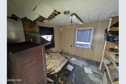 18035 Center Drive, Fountain, FL 32438 - Photo 14