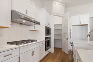 917 Crystal Bayou Blvd, Panama City Beach, FL 32407 - Photo 6