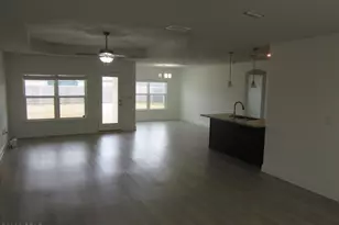 3836 Redbud Wy, Panama City, FL 32404 - Photo 4